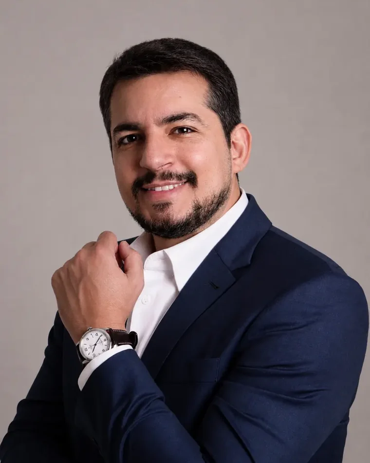 Dr. Danillo Irineu
